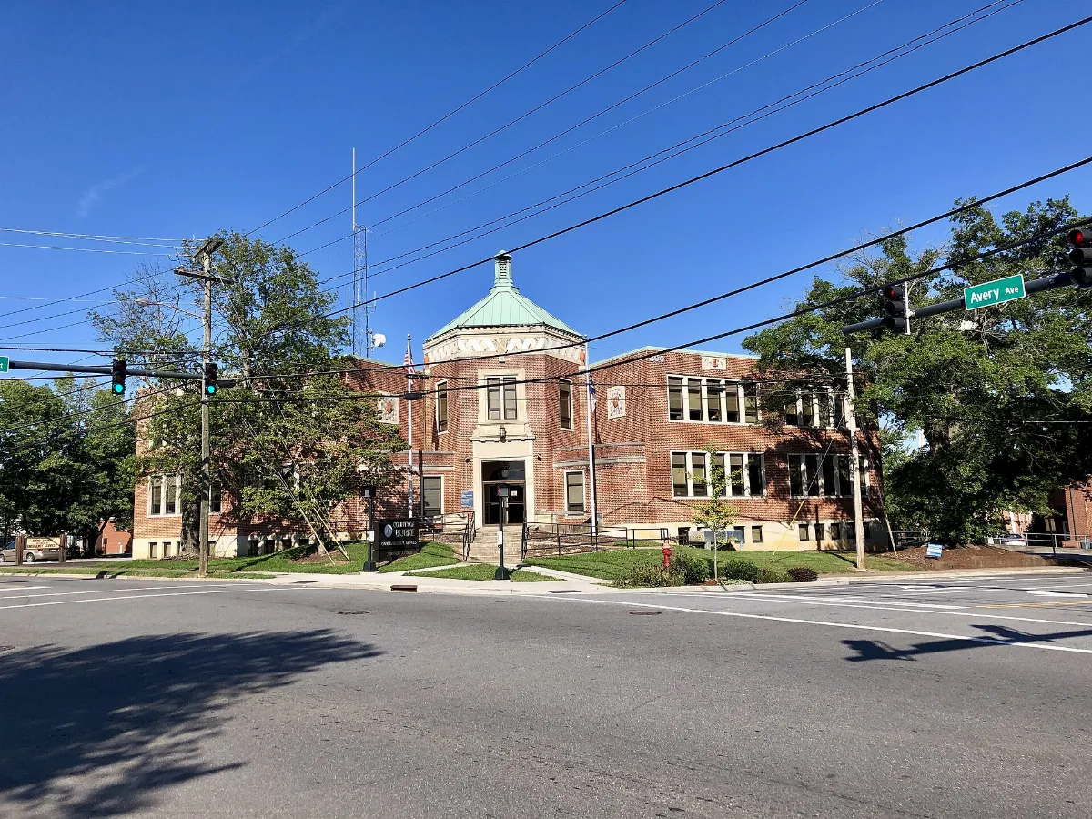 Avery Avenue School, Morganton, NC