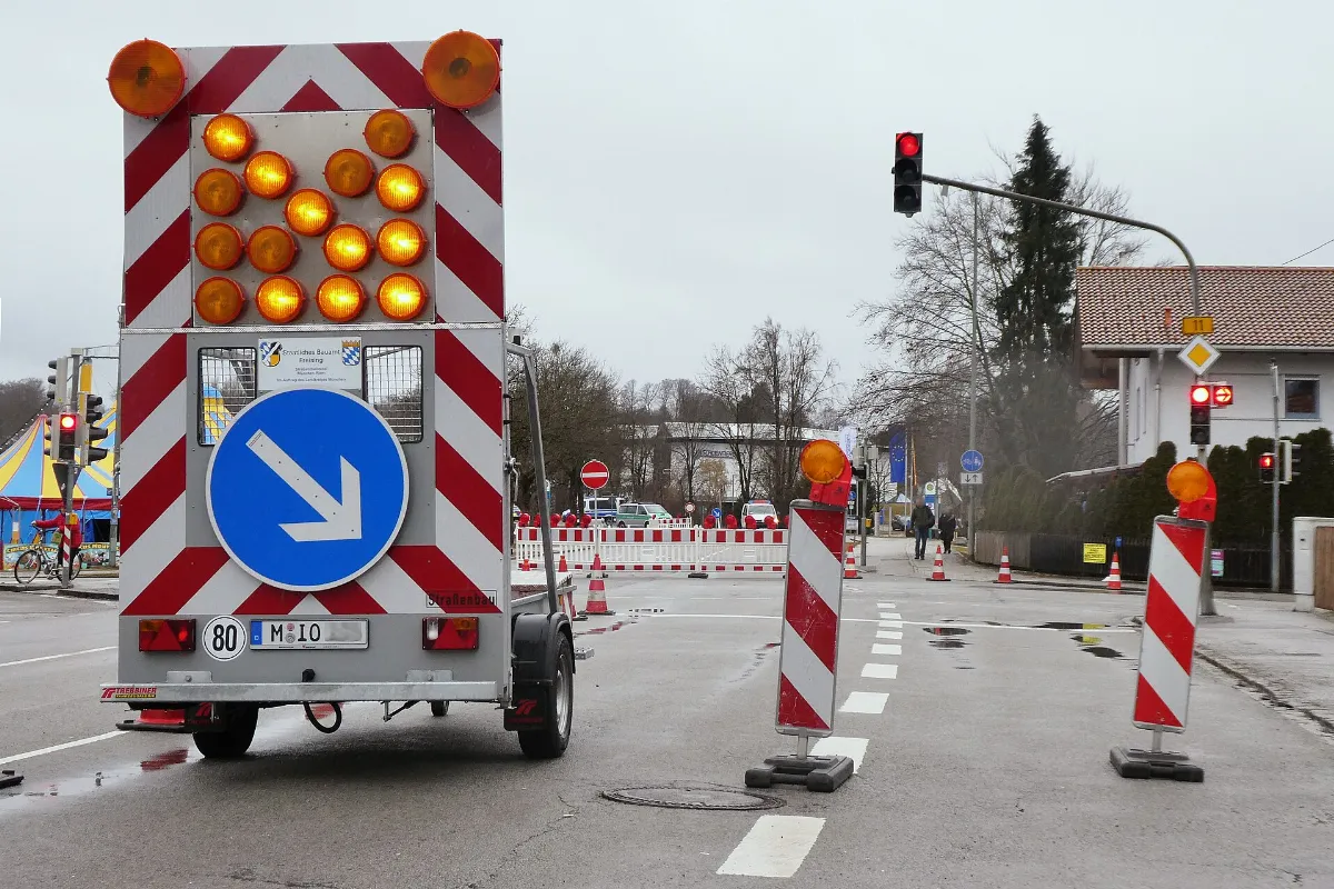 Hohenschäftlarn, Sperrung B 11 wg Eisenbahnunfall, 1