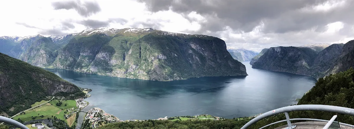 Views of Aurlandsvangen and Onstad from Stegastein 02