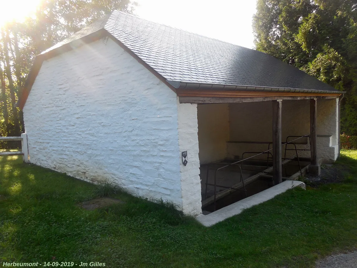 Herbeumont - Lavoir de la charbonnière - 01