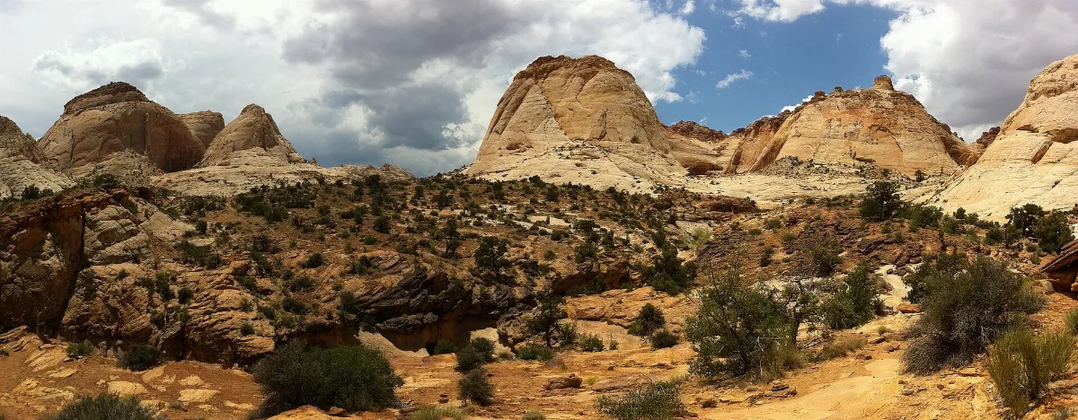 Capitol Reef, Utah, June 2011 - panoramio