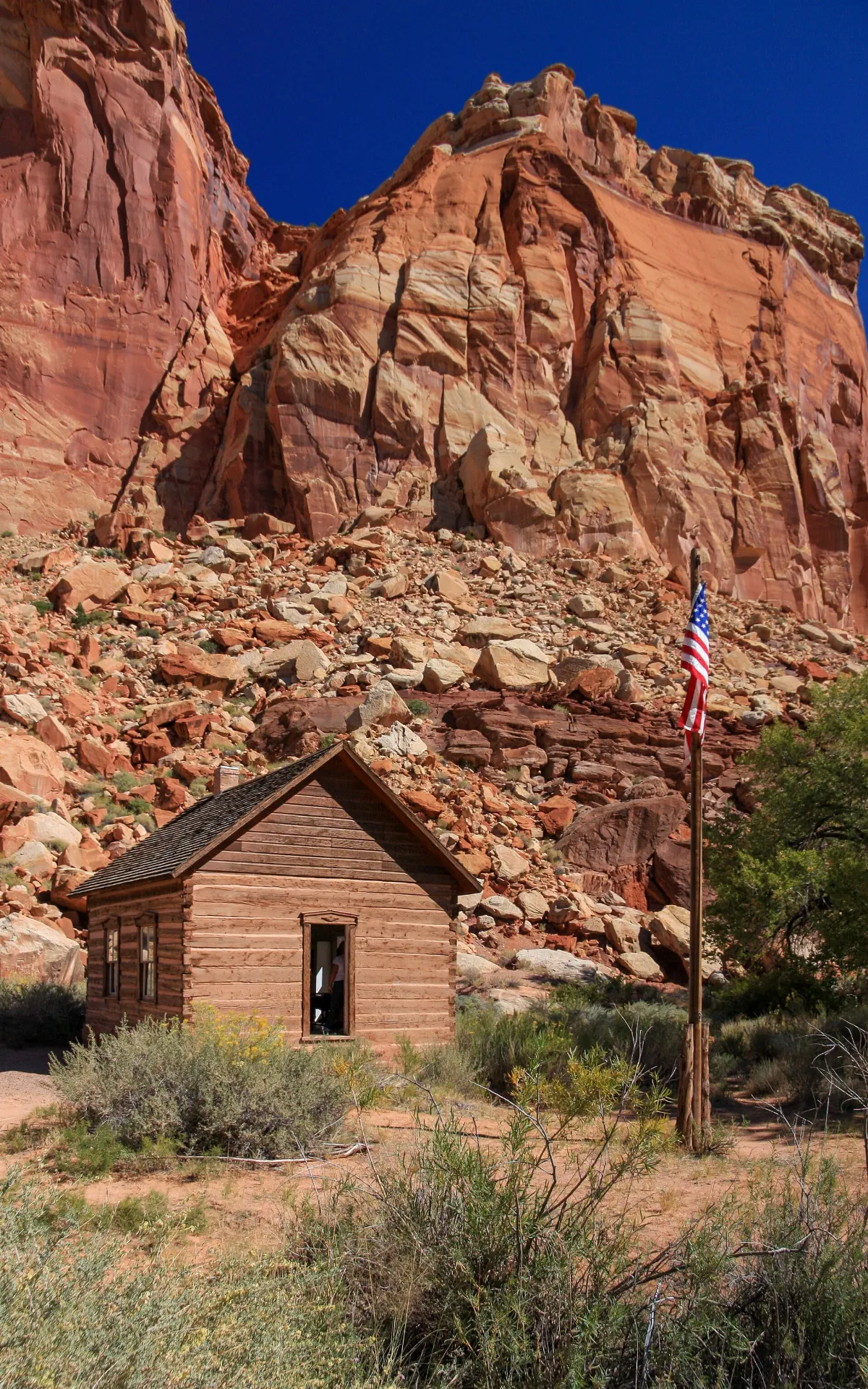 MK 05569 Fruita Schoolhouse Capitol Reef NP