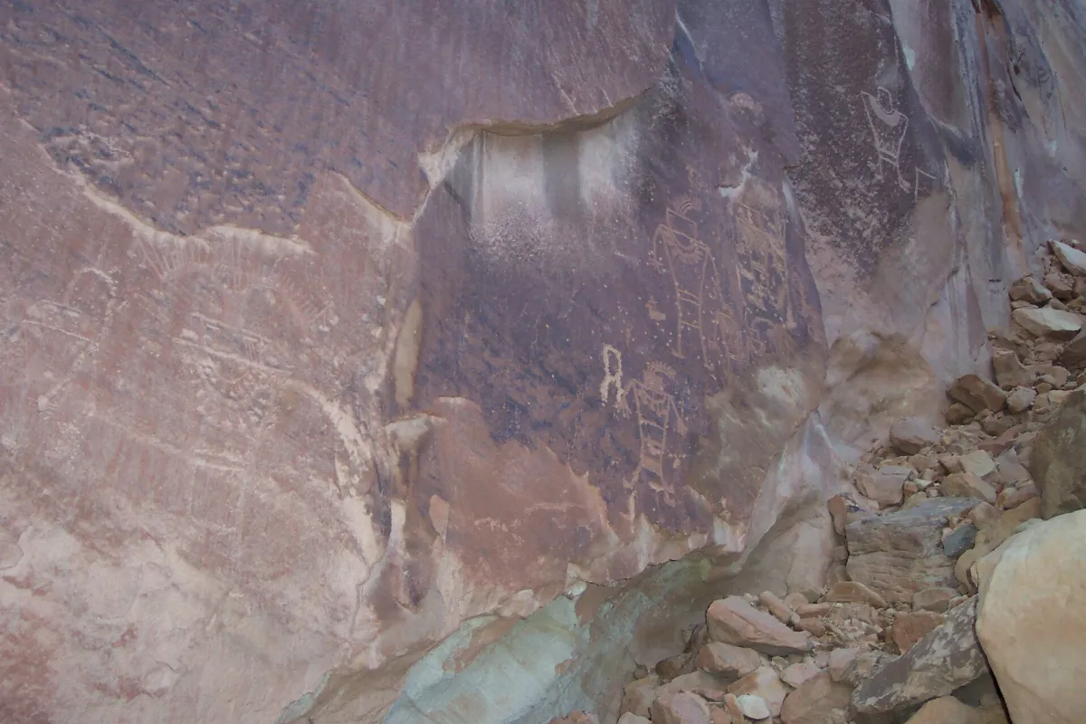 Petroglyphs - panoramio