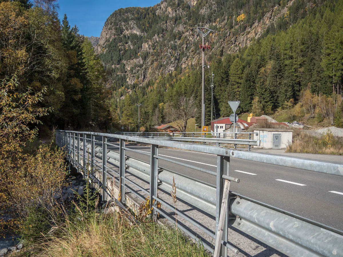 Route de la Forclaz-Brücke über den Trient, Trient VS 20241019-jag9889