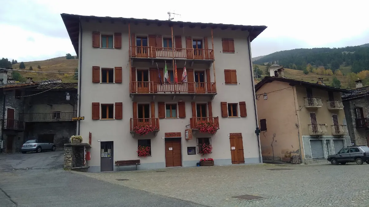 Pontechianale municipio