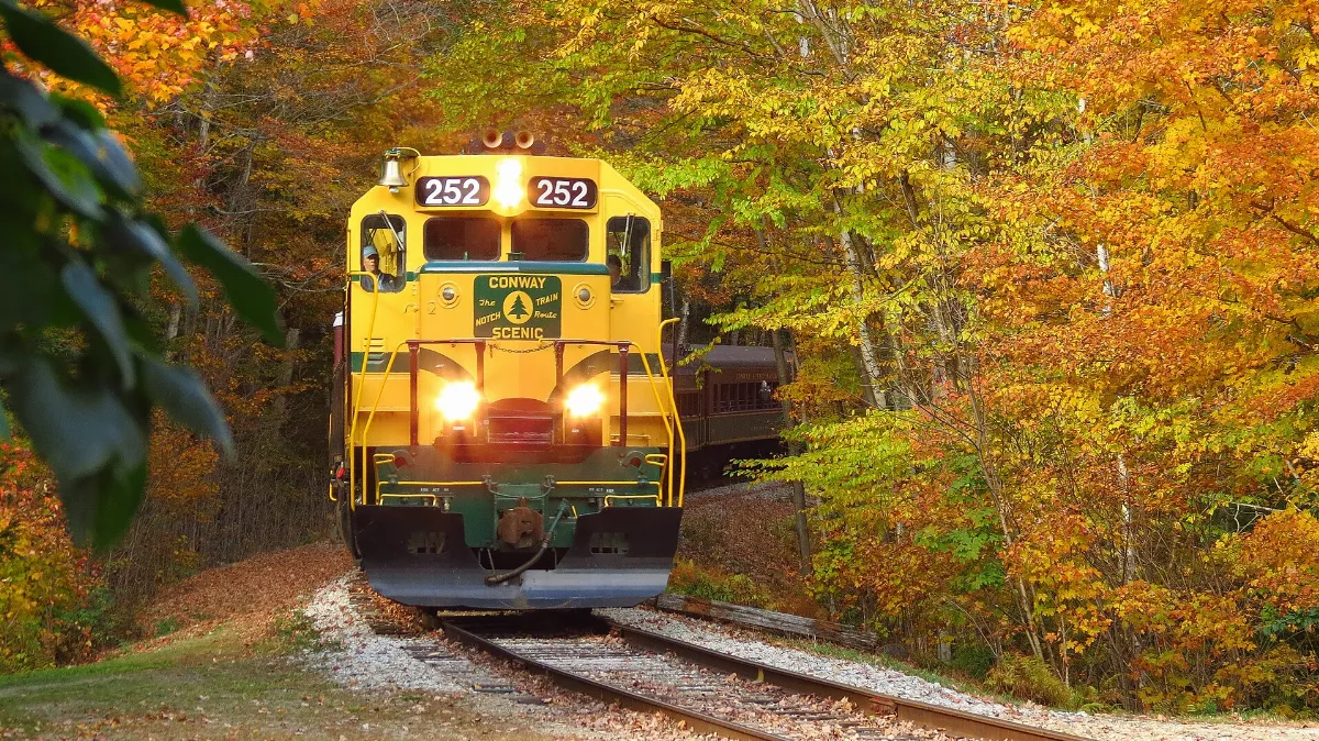 Conway Scenic Railway, Arethusa Falls Trail, Hart's Location (494278) (11924651153)