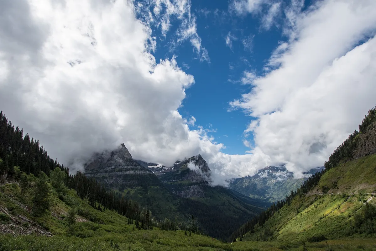 Glacier National Park - Going to the Sun Road (32757238883)