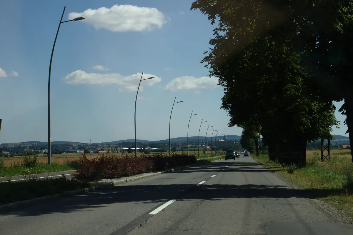 Dzierżoniów, silnice k městu