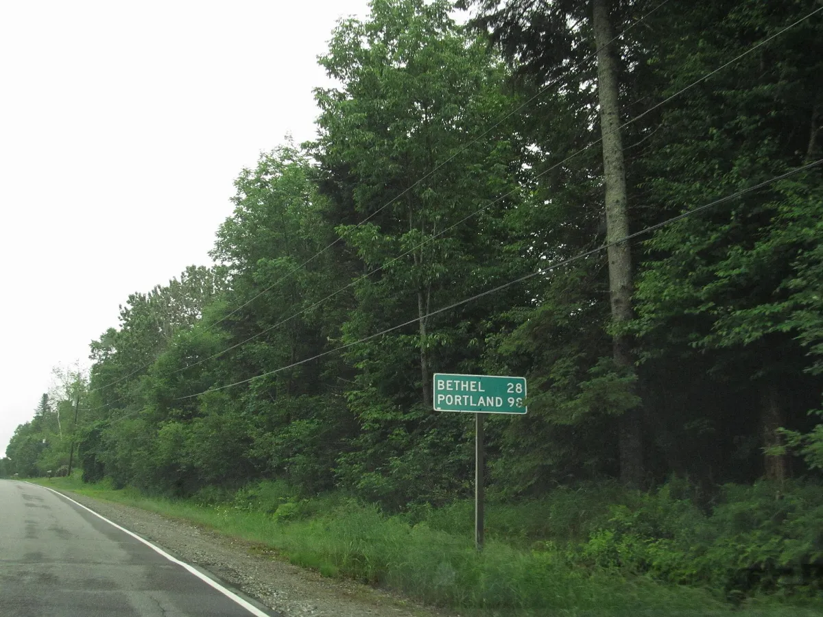 Maine State Route 26 - 15699460025