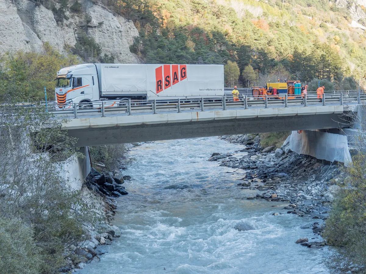 Route du Grand-St-Bernard-Brücke über die Dranse, Sembrancher VS – Vollèges VS 20241028-jag9889