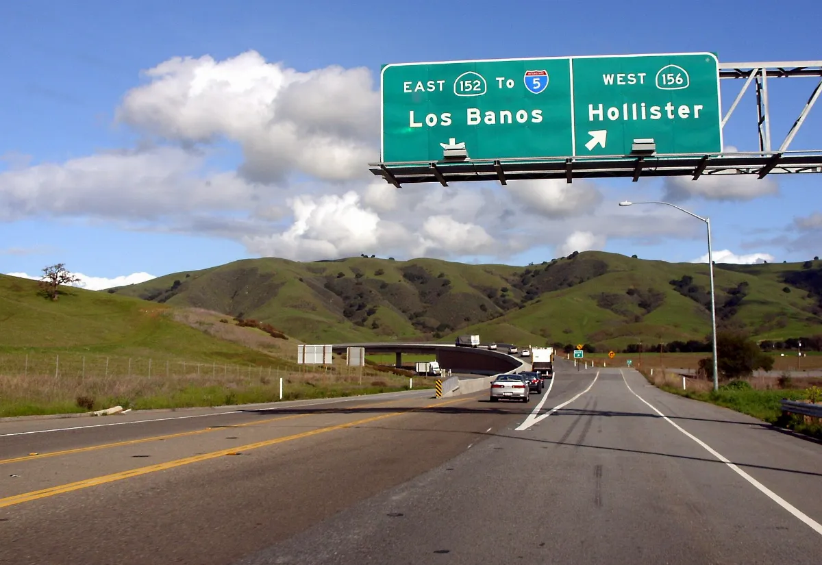 SR 152 at SR 156 near Gilroy and Hollister, California 12-Feb-2010