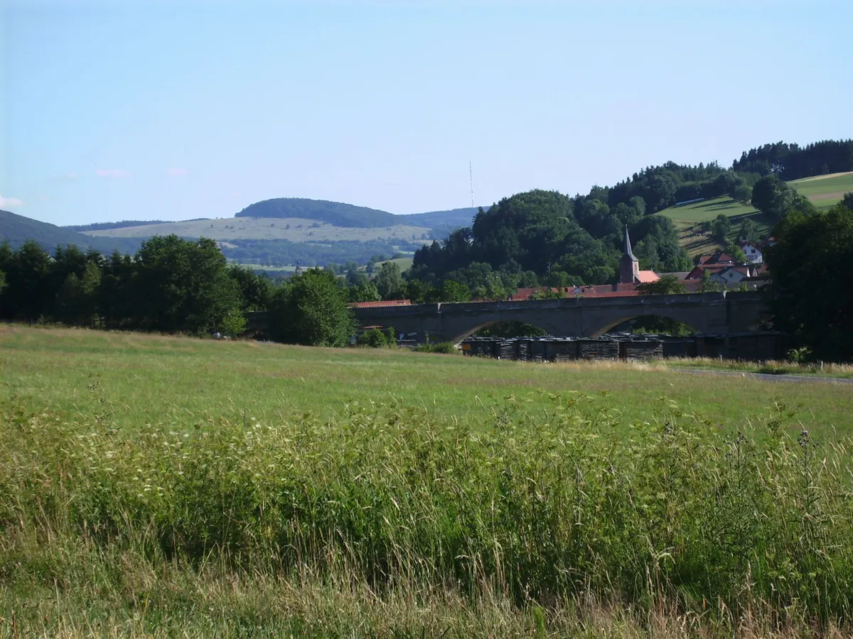 Eisenbahnviadukt thaiden