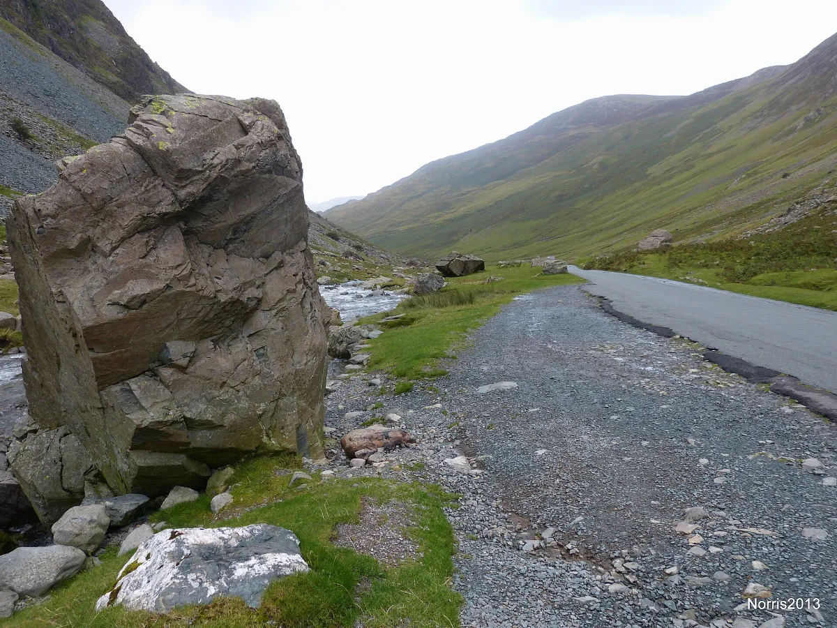 Giant boulders litter the landscape of the Honister Pass. - panoramio