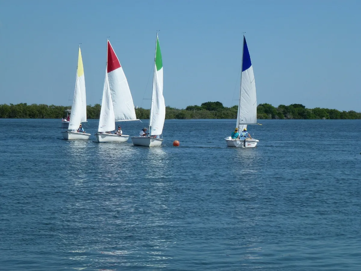Around First 10.13 (10295030554)