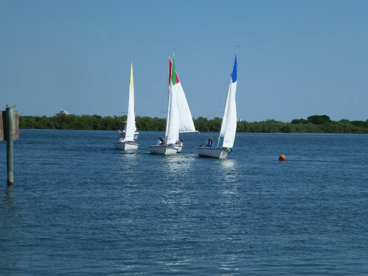 IYC in the lead 10.13 (10295114906)