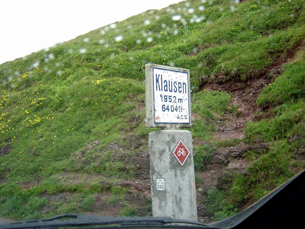 Klausenpass sign
