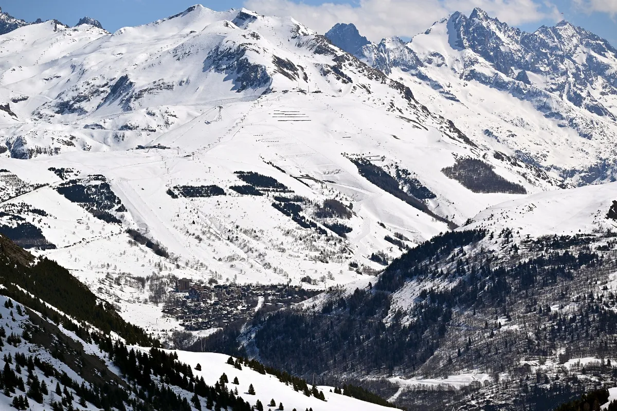 Remote view of Les Deux Alpes from Signal de Villard, Huez, 2026