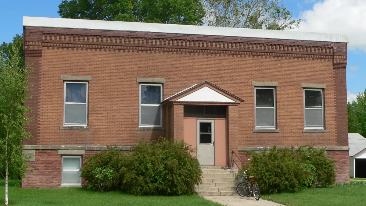 Burwell, Nebraska Carnegie library from W