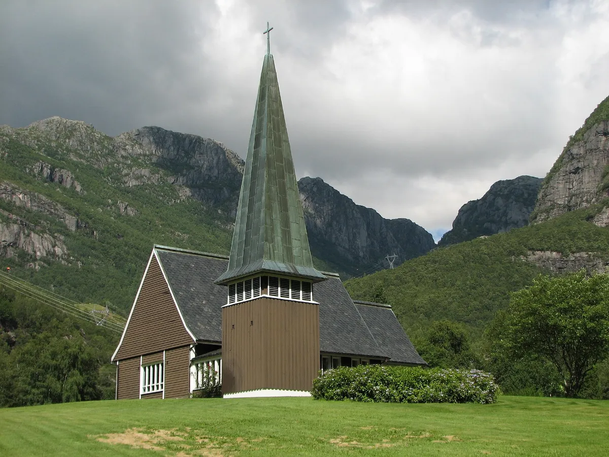 Lysebotn - church