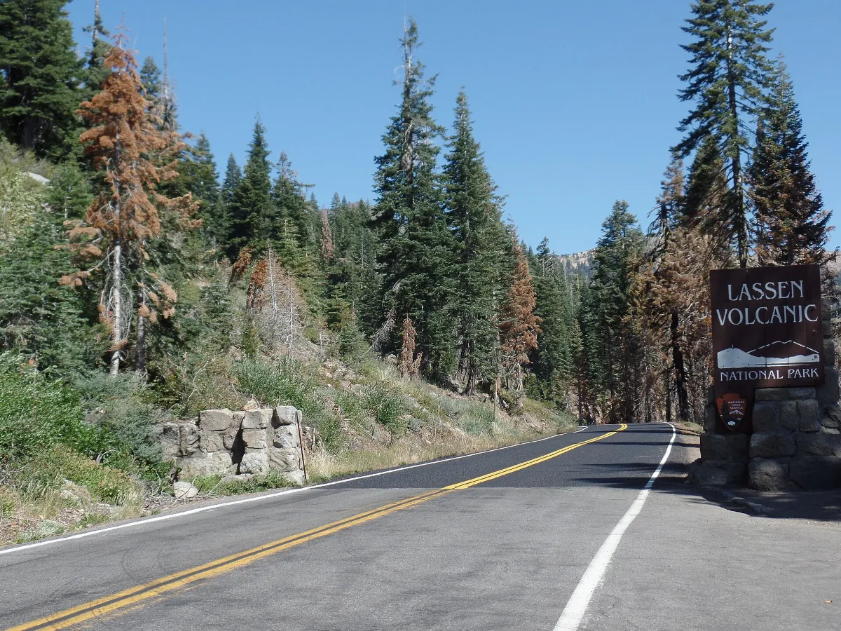 Lassen SW entrance