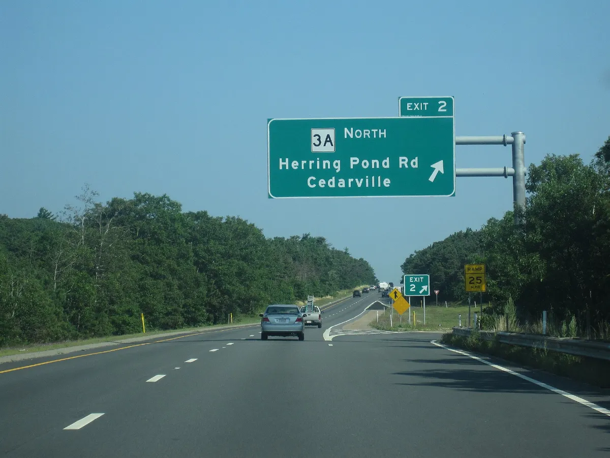 MA 3 north Exit 2
