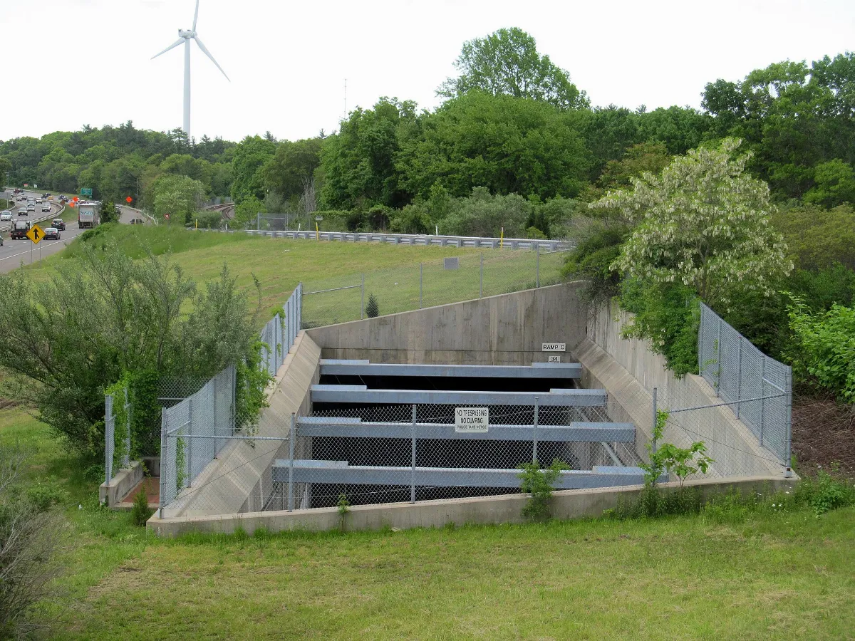 Kingston Branch tunnel vent, June 2017