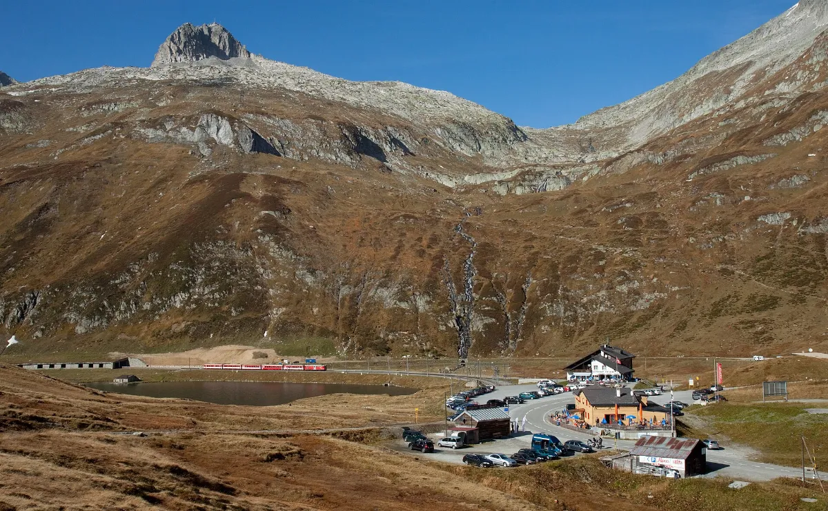 MGB Deh 4-4 I bei Oberalppasshöhe