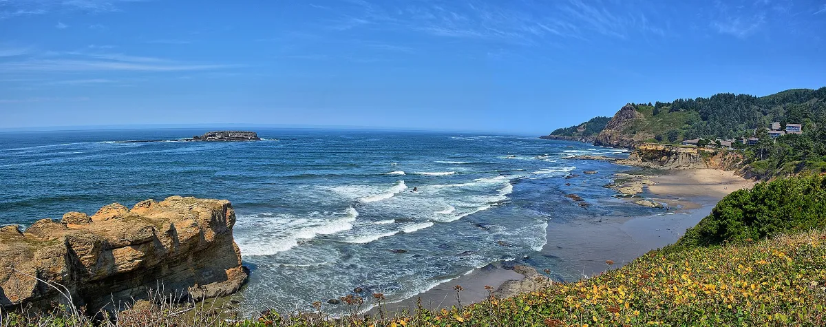 Oregon Coastline at Otter Rock (14998765806)