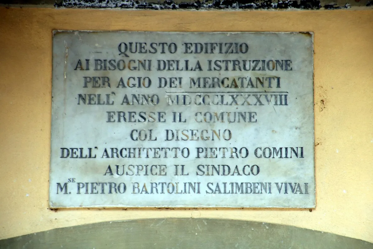 Palazzo comunale (Dicomano), lapide 01