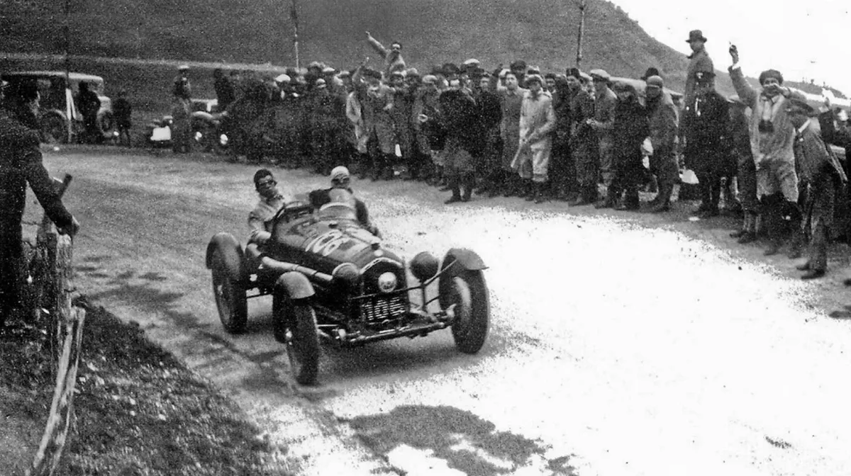 1935-04-14 Mille Miglia Passo Raticosa 2 Alfa P3 Pintacuda e Stufa
