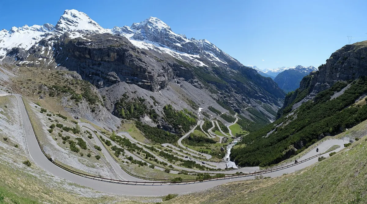 Stelvio Pass Bormio side 2