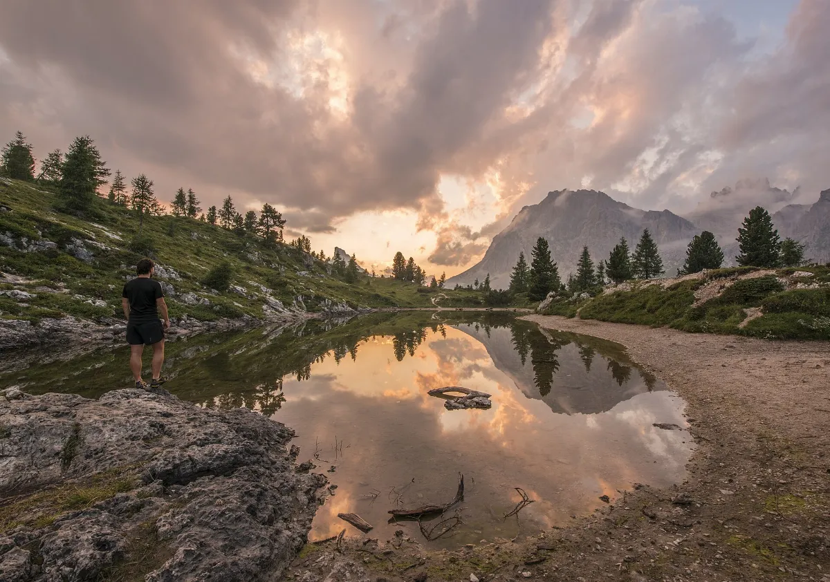 Passo Falzarego, Italy (Unsplash)
