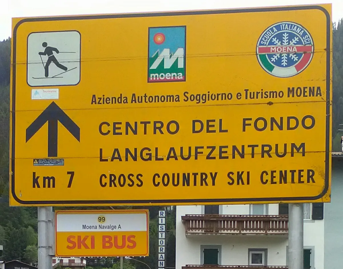 Cartello centro del fondo di Alochet - Moena