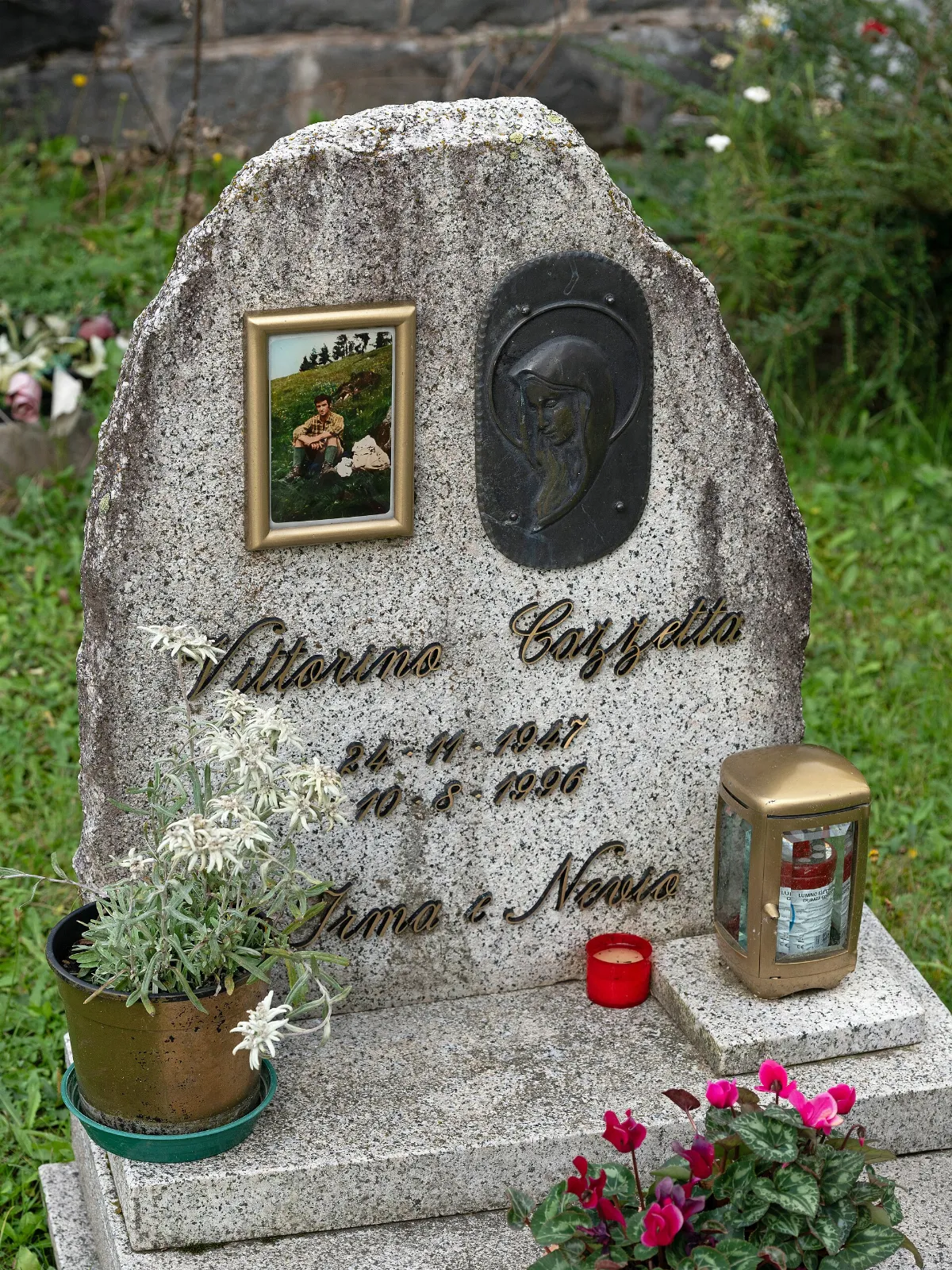 Vittorio Vittorino Cazzetta b