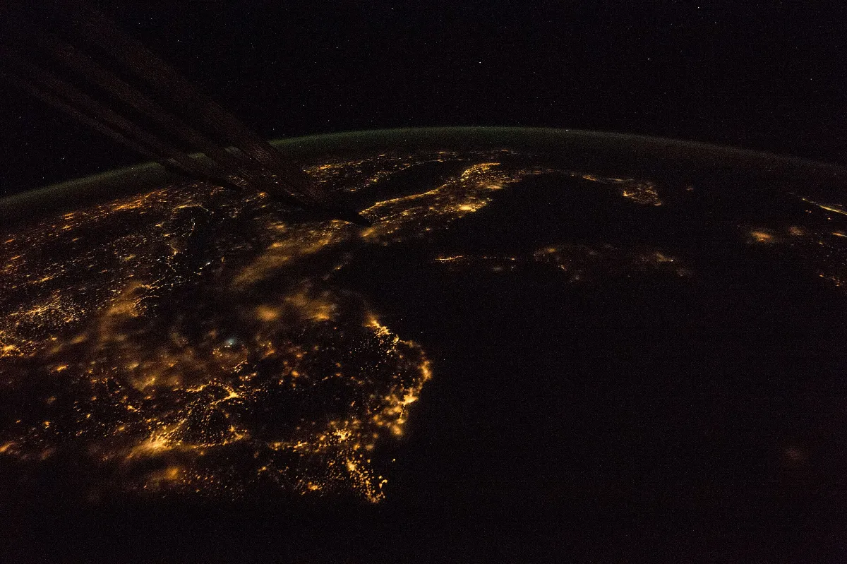 ISS042-E-299620 - View of Earth