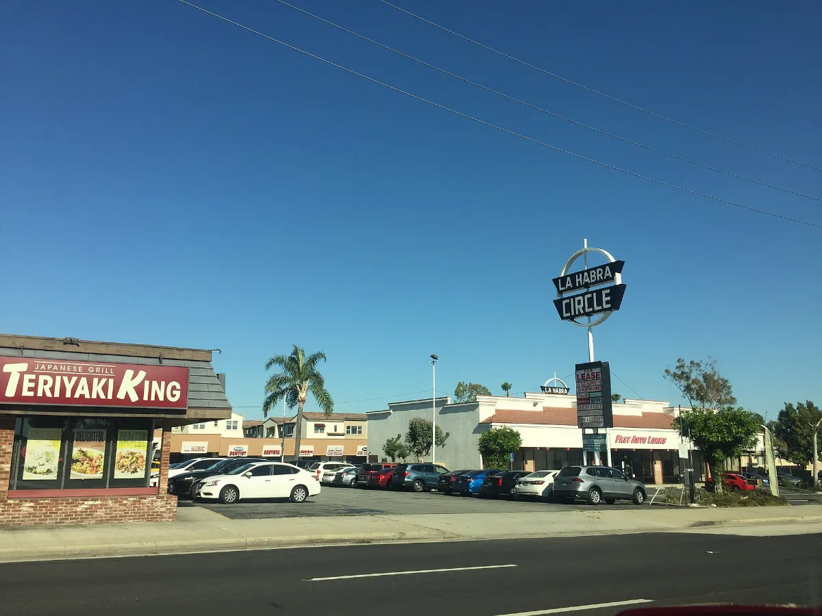 La Habra Circle Shopping Center, La Habra, California (2021-06-25)