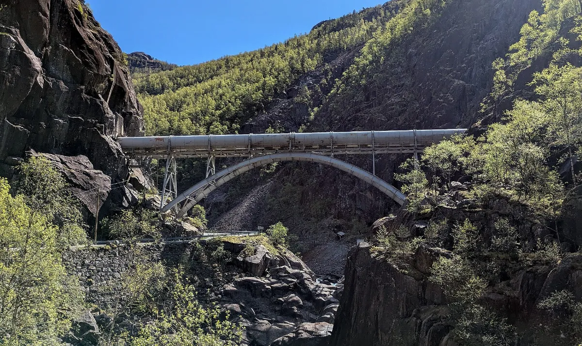 Elkem Power Plant Pipeline Bridge, 2025