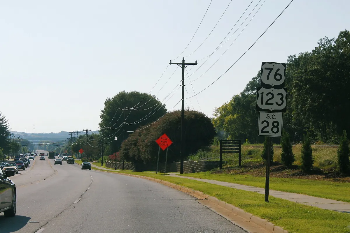 US76-US123-SC28signsRoad (31324099525)