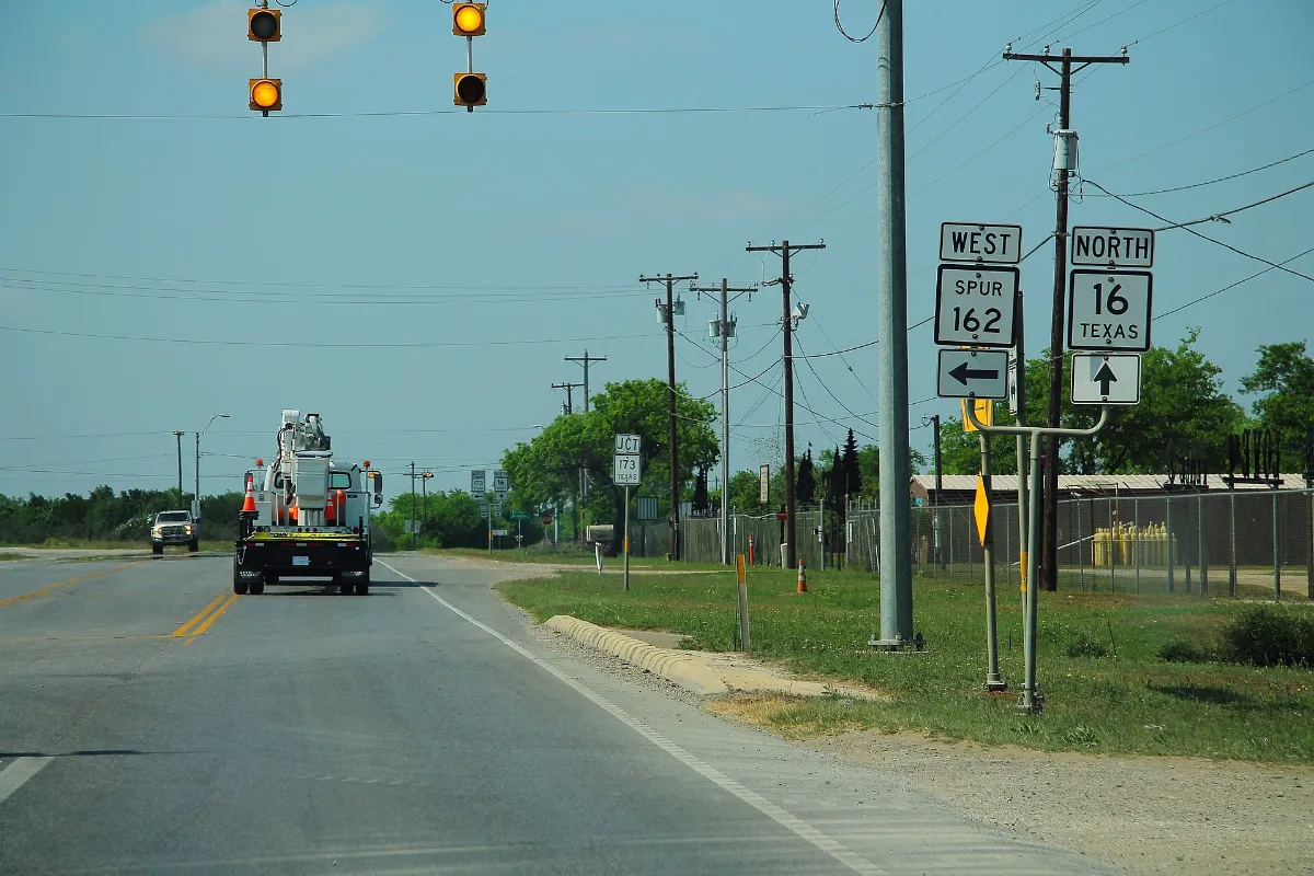 TX16 North at Spur 162 near TX173 (49177646776)