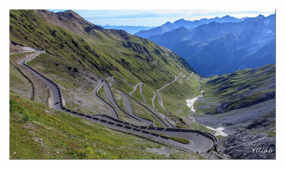 Le Stelvio -Derniers lacets (48637979478)