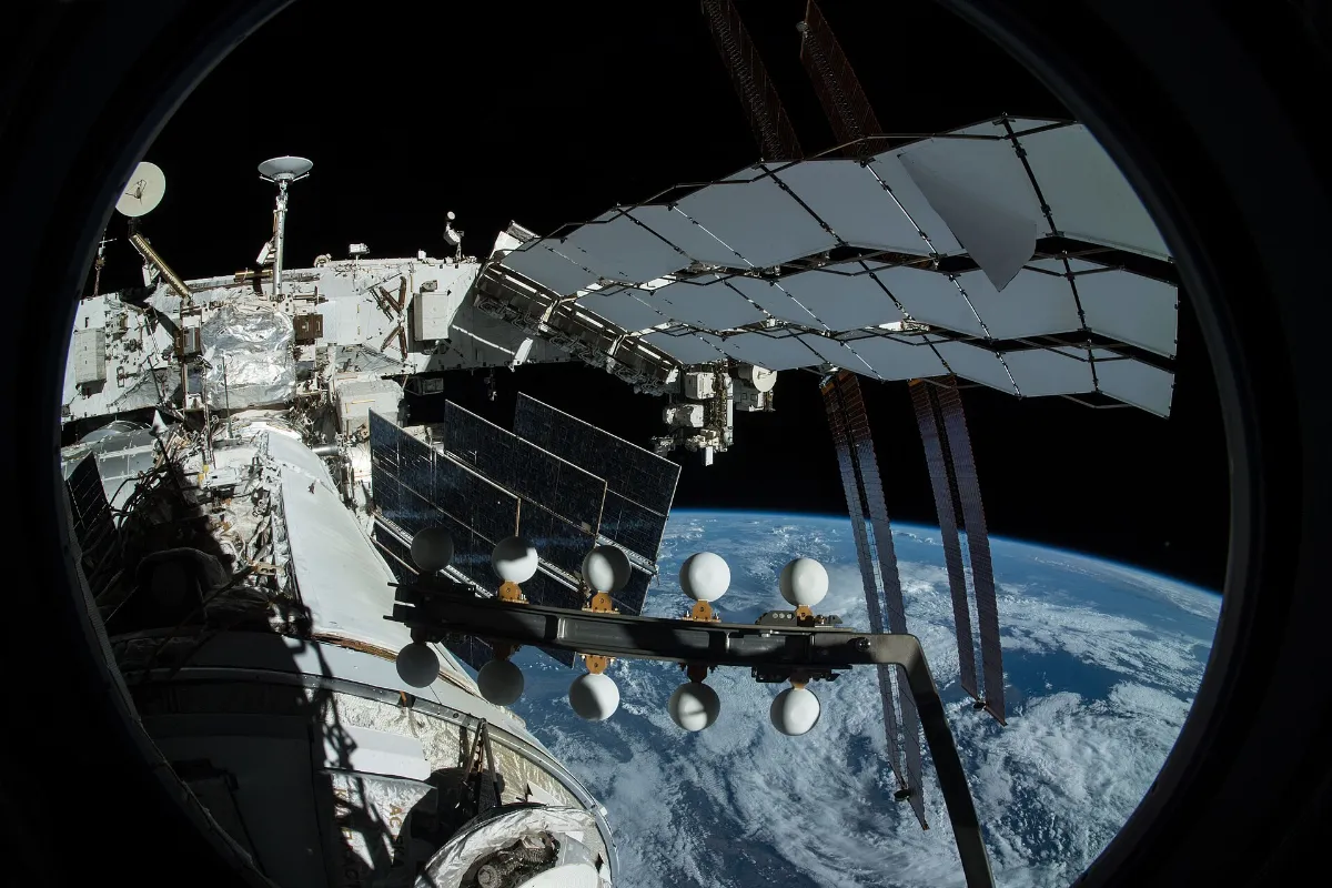ISS057-E-33694 - View of Earth