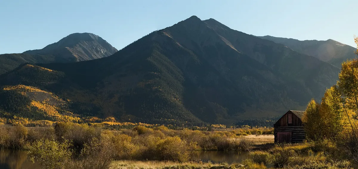 Countryside mountain (Unsplash)