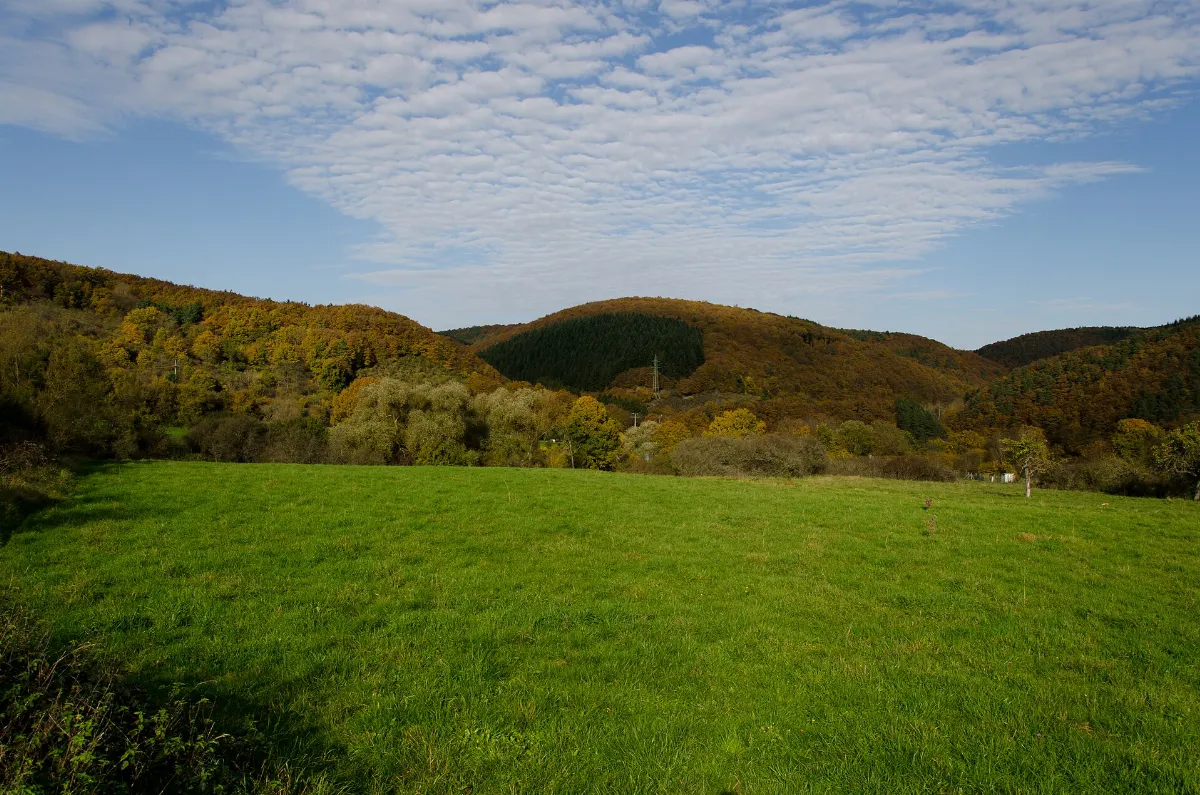 Autumn in the hills (15758167475)