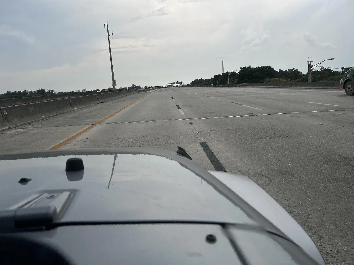 Mapillary 17H19M37S000 Broward County us (RlOEcnPG8e1ivBSpmAgd7k, 788744350124736) (cubanoboi) 2024-08-09