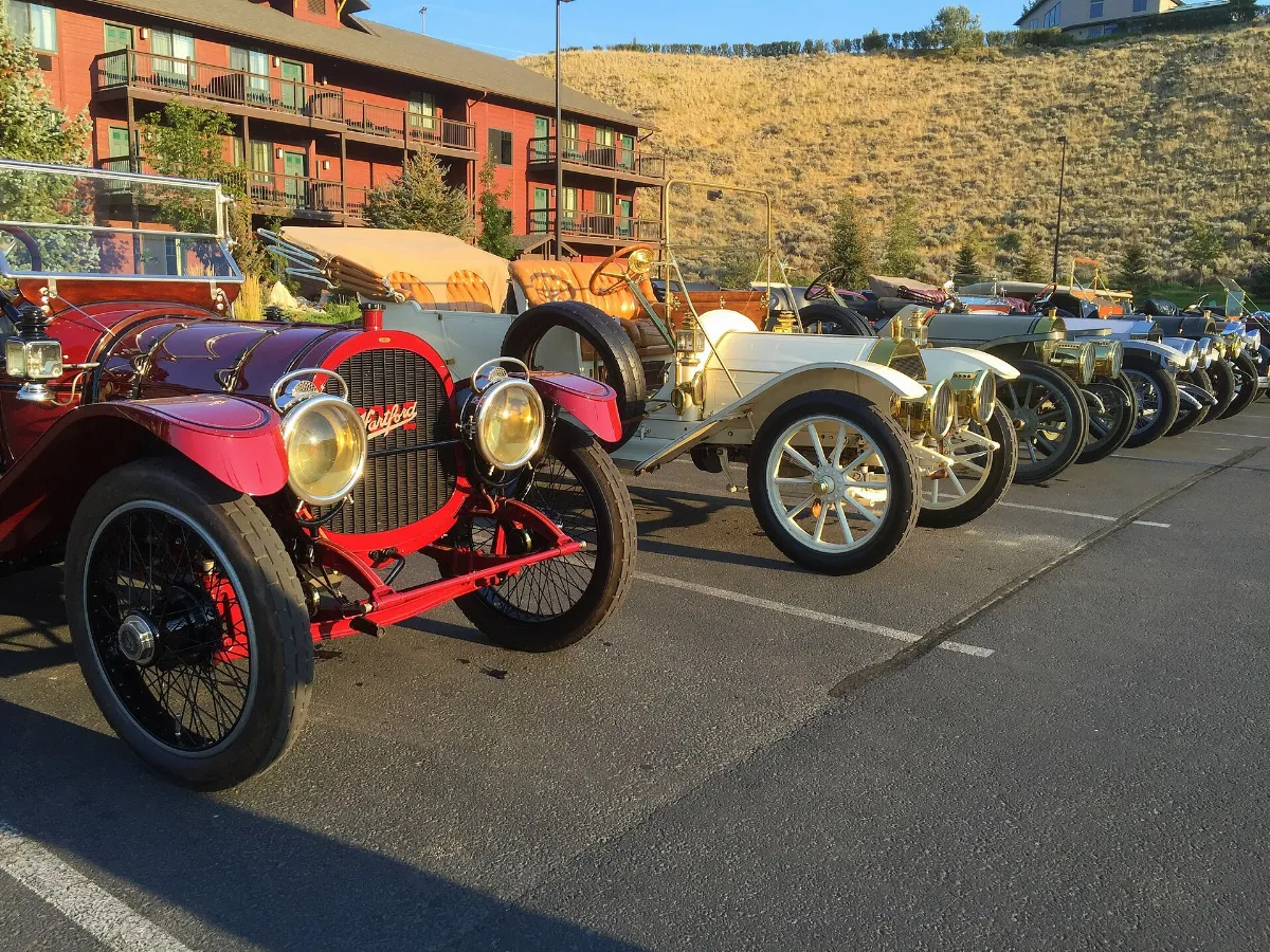 Antique Cars - Cody, Wyoming - panoramio