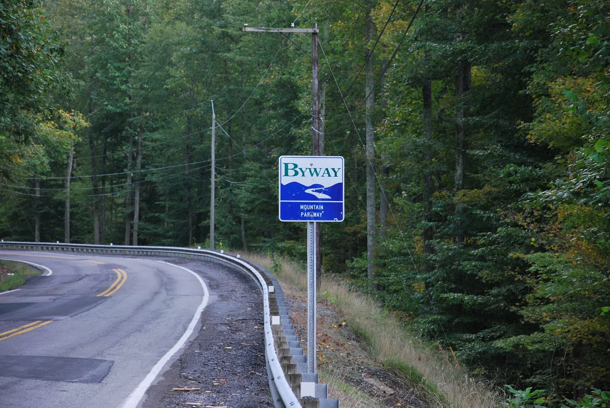 Mountain Parkway Byway - Sign