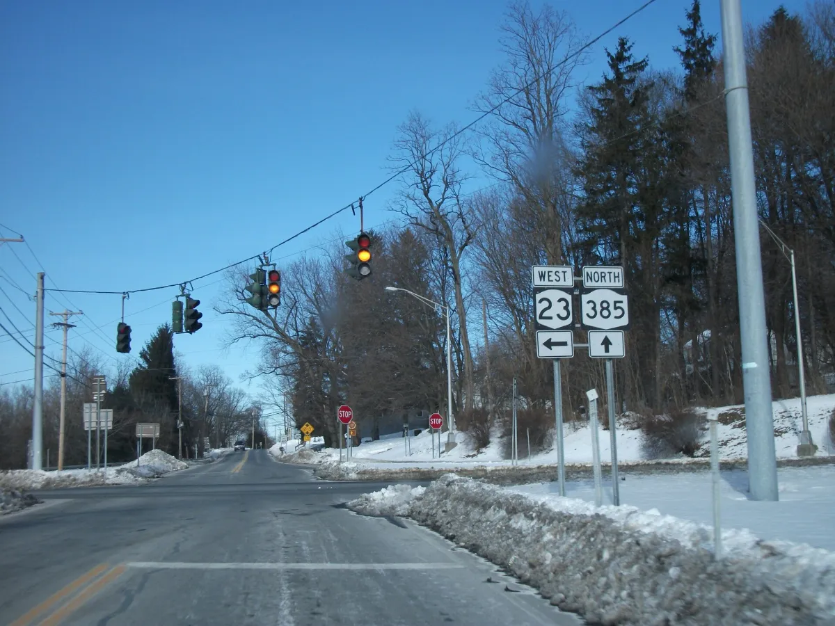 NY 385N at NY 23