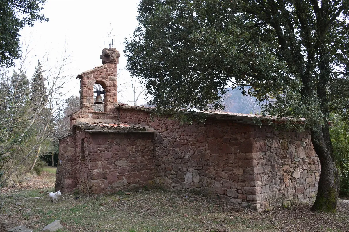 Capella de Maria Mitjancera, vista posterior. El Brull