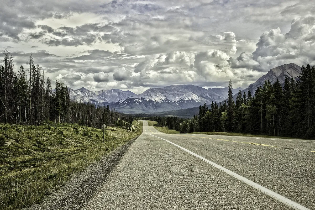 Road, Rocky Mountains, Canada, Alberta - panoramio
