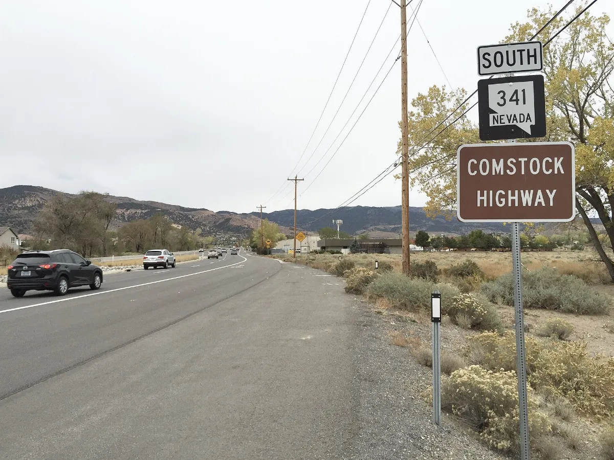 2015-10-27 16 44 08 View south from the north end of Nevada State Route 341 in Reno, Nevada
